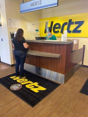 Hertz Car Rental - Alamosa Airport HLE