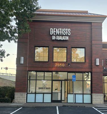 Dentists of Tualatin