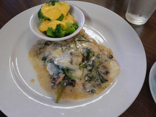 Chicken florentine $19