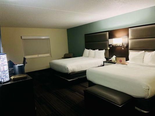 Club Hotel Nashville Inn & Suites