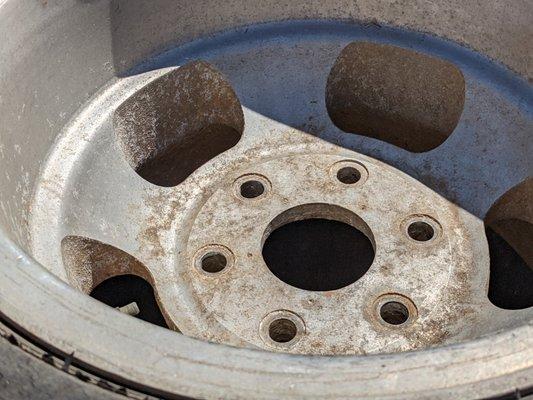 Wally's Discount Tire