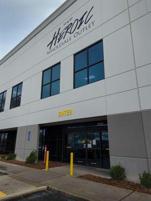 Shop Heroic Wholesale Outlet