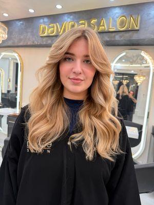 To Achieve this look we did Blonde Balayage with k18 treatment done!
Pls follow us on Instagram and Tik Tok @davidasalon