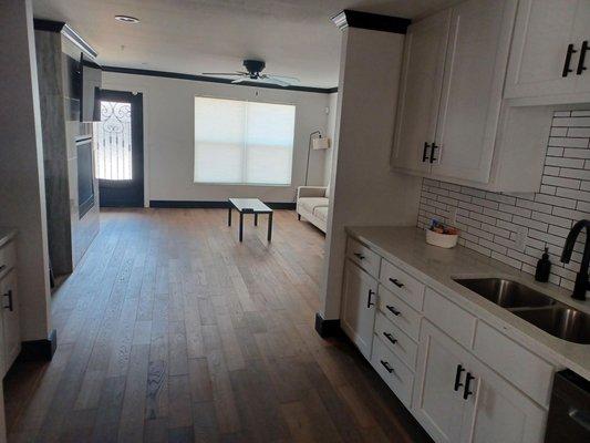 Lustrous Cleaning Services