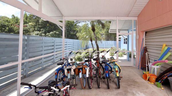 Guests can use bikes to ride to beach