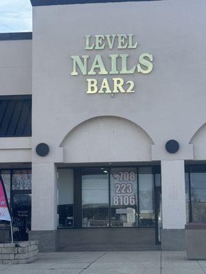 Welcome to Level Nails Bar 2.