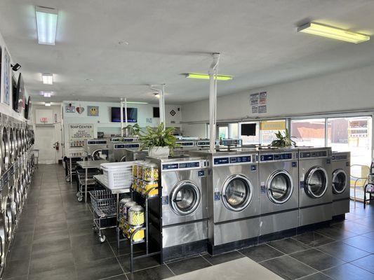 Welcome to siesta coin Laundry Wash ,Dry & Fold n pick up Delivery