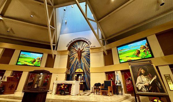 Veneration of the relic of the arm of St. Jude on the main altar