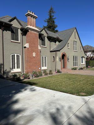 Beautiful Historic Holden House
