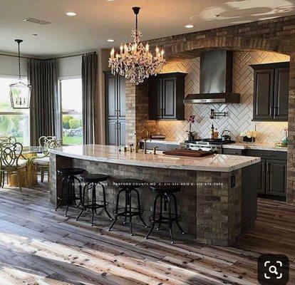 One of my all-time favorite kitchens....magnificent!