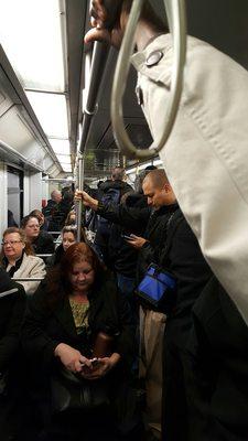 Worst service. 2 train carts from Watt i80 to down town. Take alternative transportation