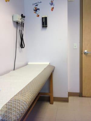 Just a plain old room. Nothing exciting. It could use some deep cleaning of the walls and floors, and updating of the furniture.