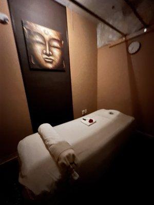 Notice the bars up there so they can walk in you.