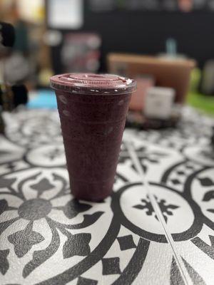 All natural berry smoothie with coconut milk and honey, yogurt... Absolutely delicious.