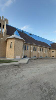 Aztec Roofing and Construction LLC