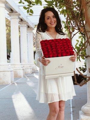 Je T'aime Eternity Roses - Only the best roses to show your love with.