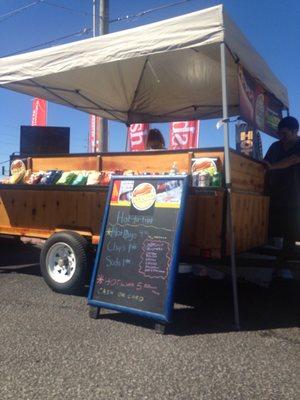 Hot-To-Trot Gourmet Hot Dogs