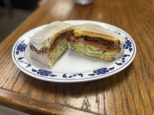 Owl Breakfast & Lunch