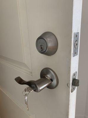 He changed my handle lock