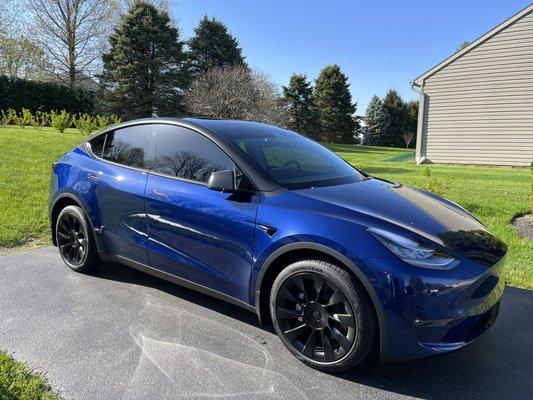 Ceramic coat, window tint, PPF, custom vinyl wrap