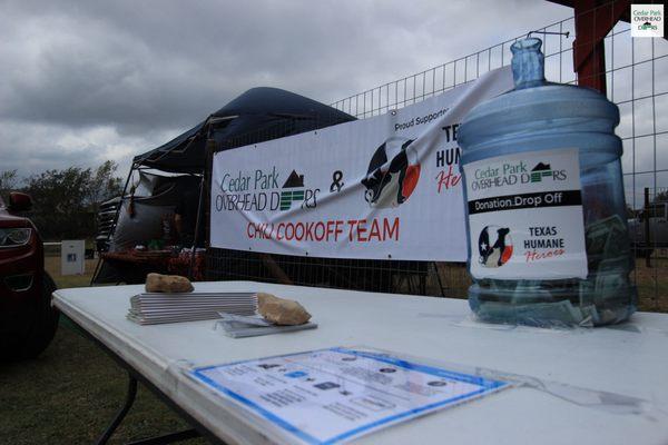 Collecting Donations for the Texas Humane Heroes