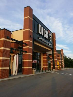 DICK'S Sporting Goods