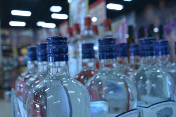 Apple Valley Liquor 3