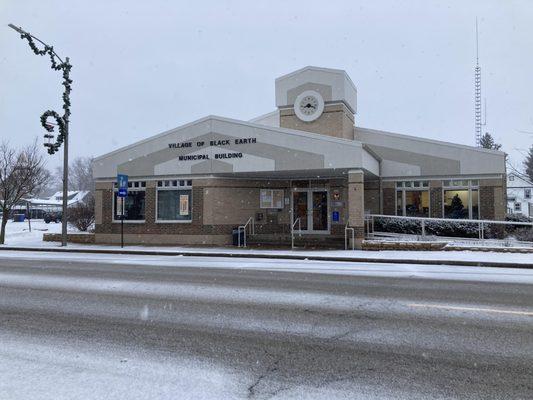Black Earth Public Library