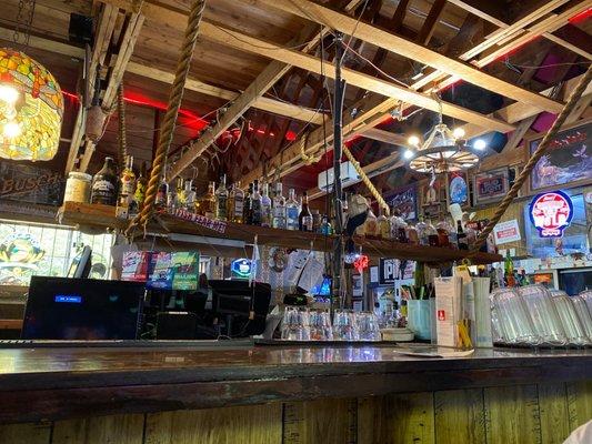 Powers Tavern & Cafe