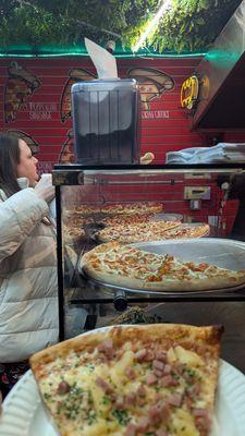 Famous New York Pizza