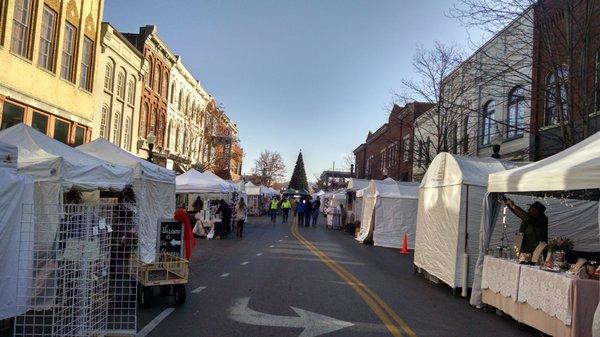 Vendors preparing for the day!