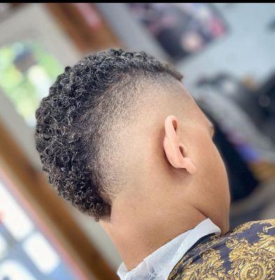 Fresh cutsbarbershop welcome's