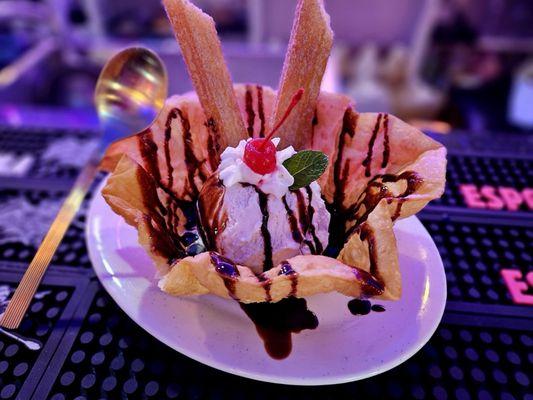 Los Guapos Latín Food