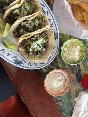 Tacos ok nothing to write home about