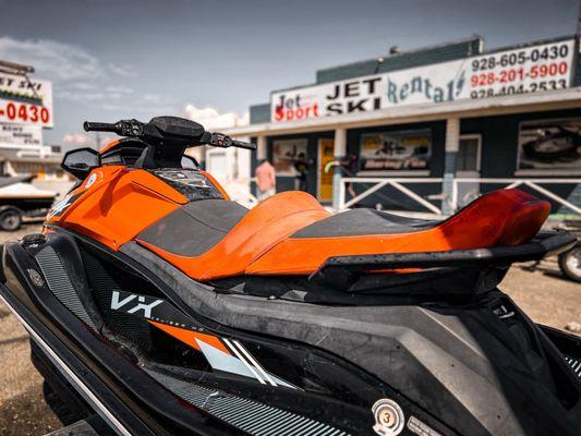 Jet ski