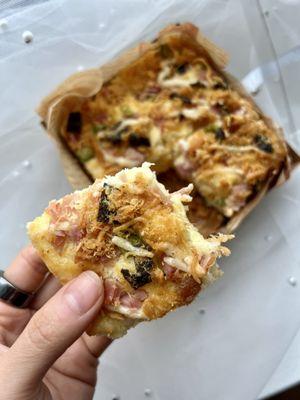 @foodie_starry Scallion, Ham, and Seaweed Pork Floss Squares