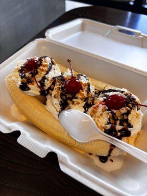 Banana split sundae!!