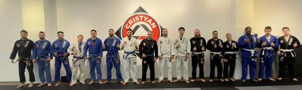 Teen and Adult Intermediate/Advanced focus in higher level of performance, great exercise, a lot of sparring, amazing energy