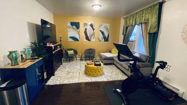 Prinnys Exclusive Cleaners