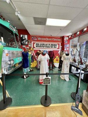 Wicked Ollie's Vintage