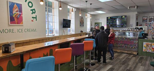 Counter to sit and enjoy the view and eat!