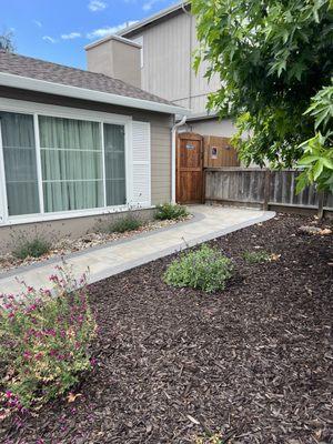 Boomerang Pavers & Landscape