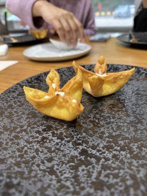 Crab rangoons (6 pieces in one order)