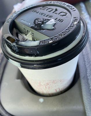 The drink spilled out all over my truck console! It needed a coffee stopper or else the cup shouldn't have been filled to capacity.