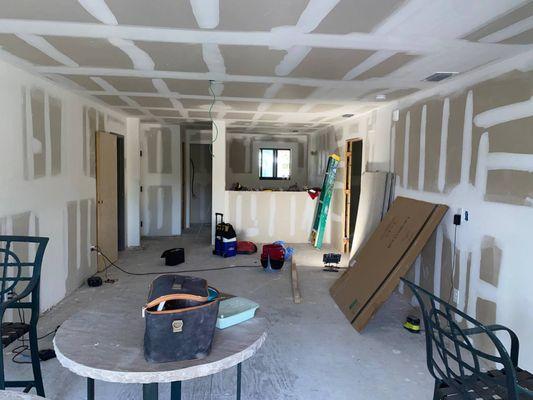 Rosas General Remodel