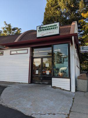 Dunsmuir Supermarket