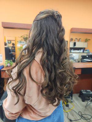 Blow dry and style. So pretty and perfect!