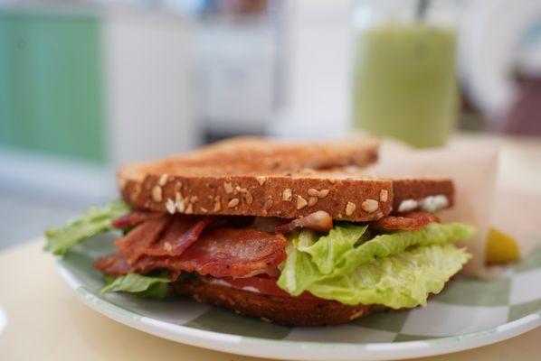 BLT on multigrain