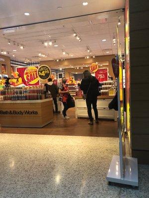 Bath & Body Works