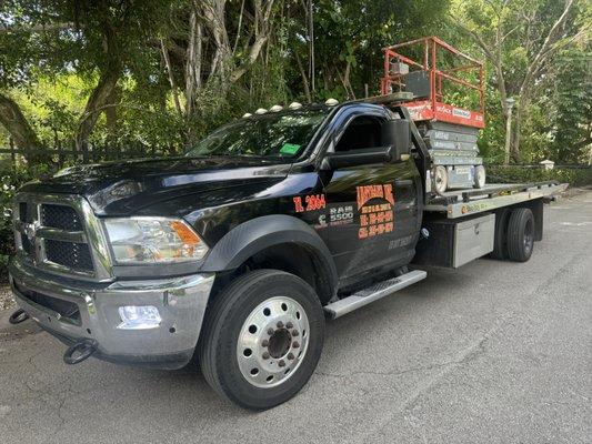 Miami towing from heavy to light duty towing